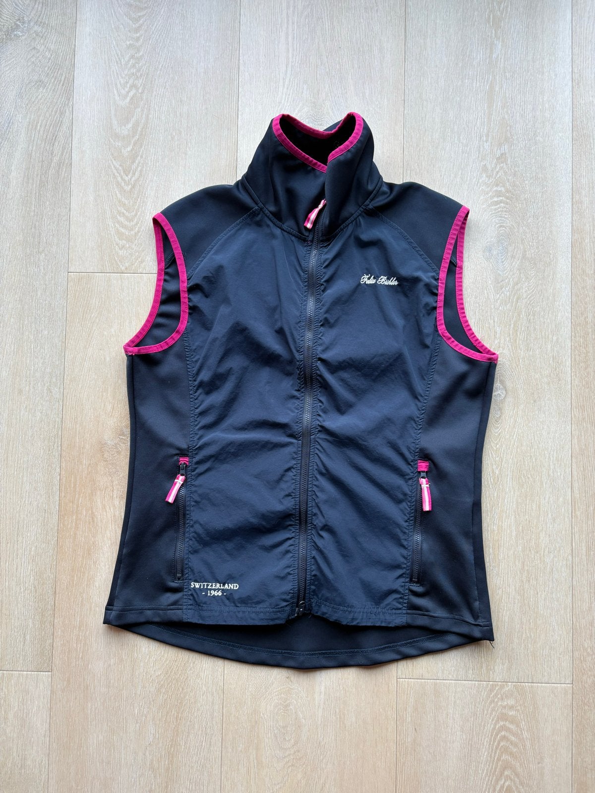 Bodywarmer Betty Donkerblauw / Roze | Maat XL, Kleding | Dames, Bodywarmers, Ophalen, Zo goed als nieuw, Maat 46/48 (XL) of groter