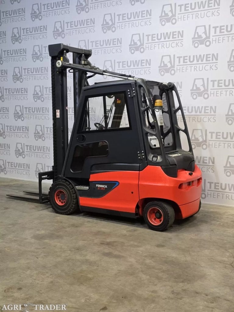 Elektro heftruck Linde E30-01, Zakelijke goederen, Linde, -, Niet opgegeven, Heftruck