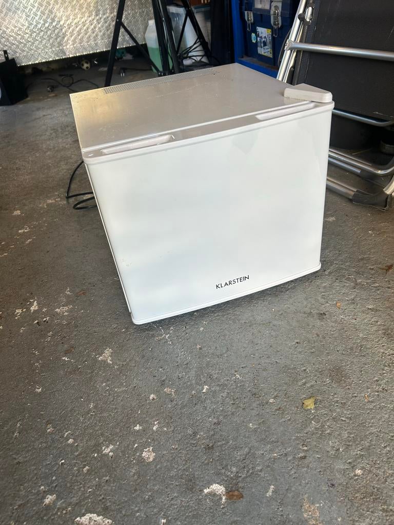 Klarstein mini koelkast - Compact en efficiënt, Witgoed en Apparatuur, Koelkasten en IJskasten, Ophalen, Minder dan 75 liter, Zonder vriesvak