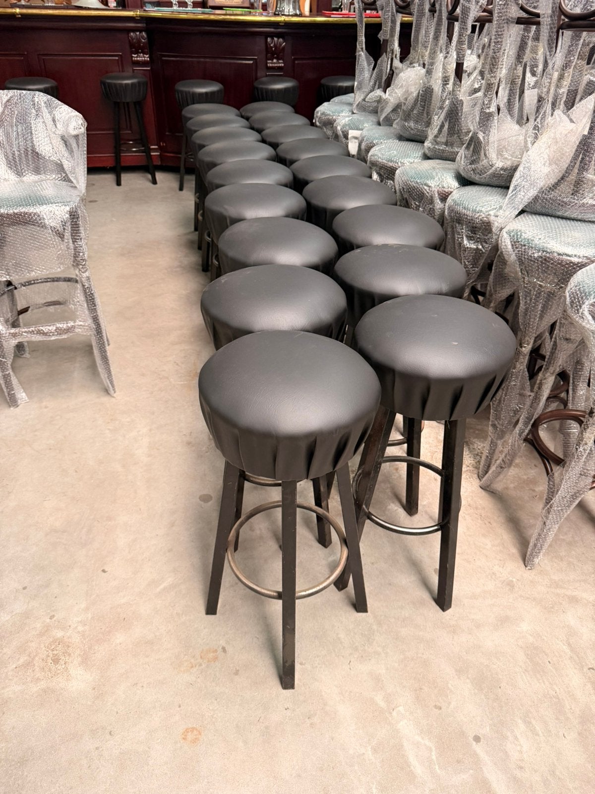 Kroeg krukken cafe mancave barkrukken bar toog, 5 krukken of meer, Met voetsteun, 60 tot 90 cm, Ophalen of Verzenden