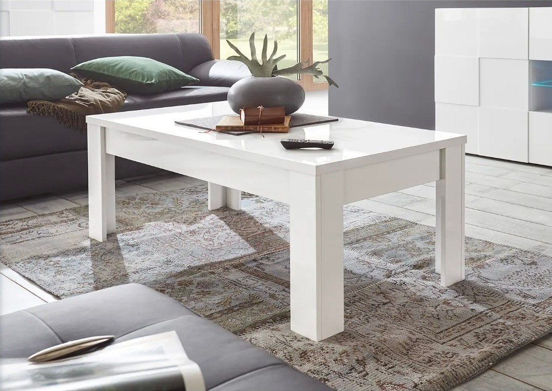 Beautiful high-gloss coffee table in perfect condition., Ophalen, 100 tot 150 cm, 50 tot 100 cm, Zo goed als nieuw