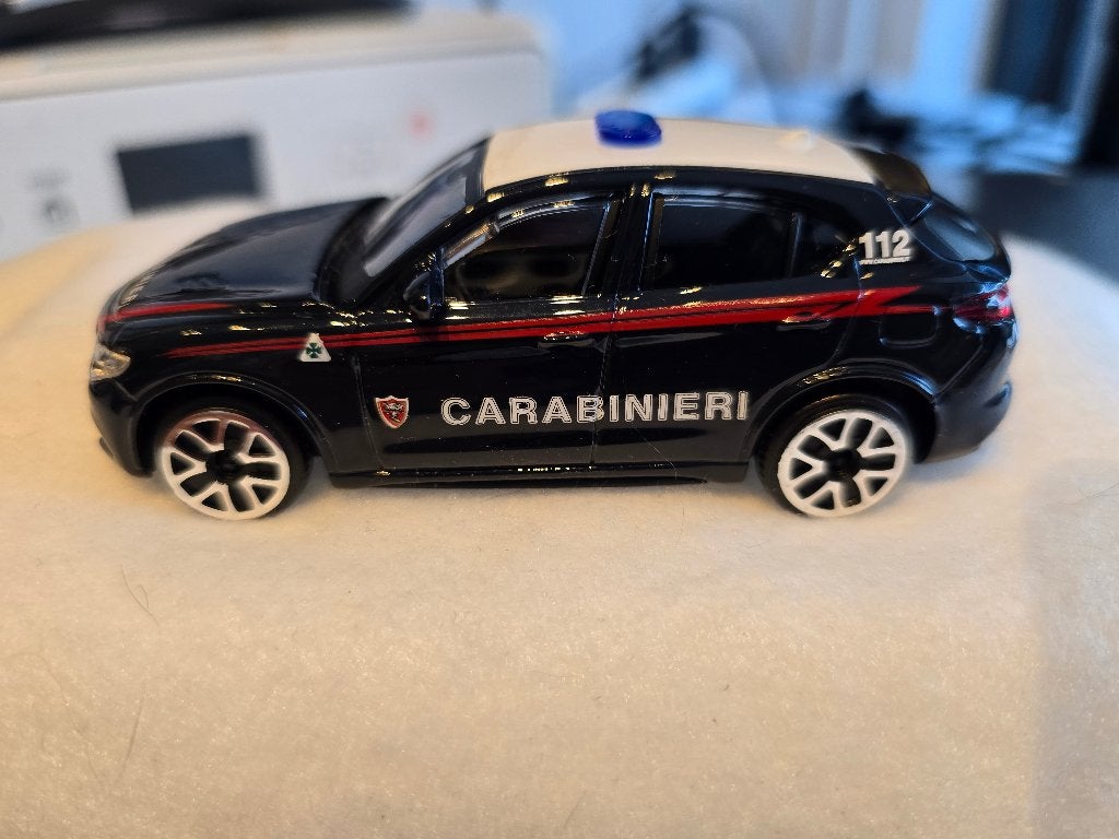Alfa romeo Stelvio Carabinieri 1/43, Ophalen of Verzenden, Gebruikt, Auto, Overige merken