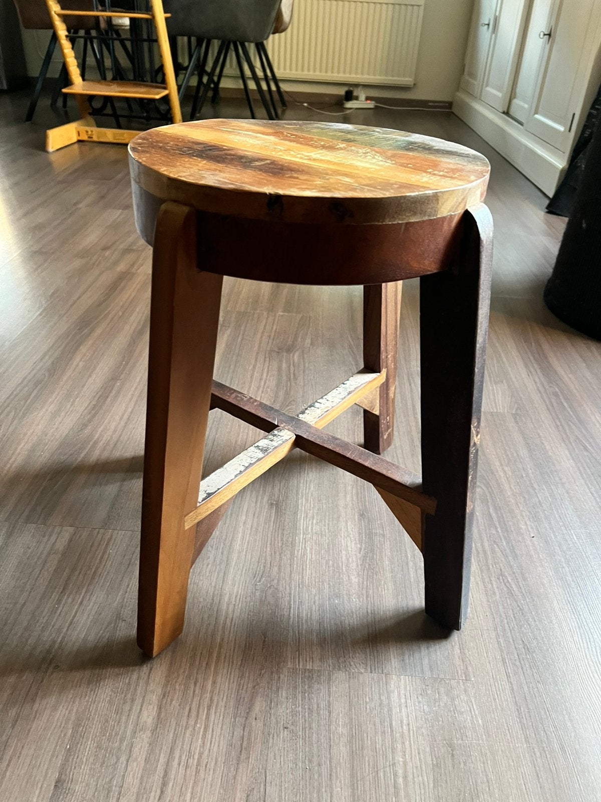 WOOOD kruk, Ophalen, Zo goed als nieuw, Hout