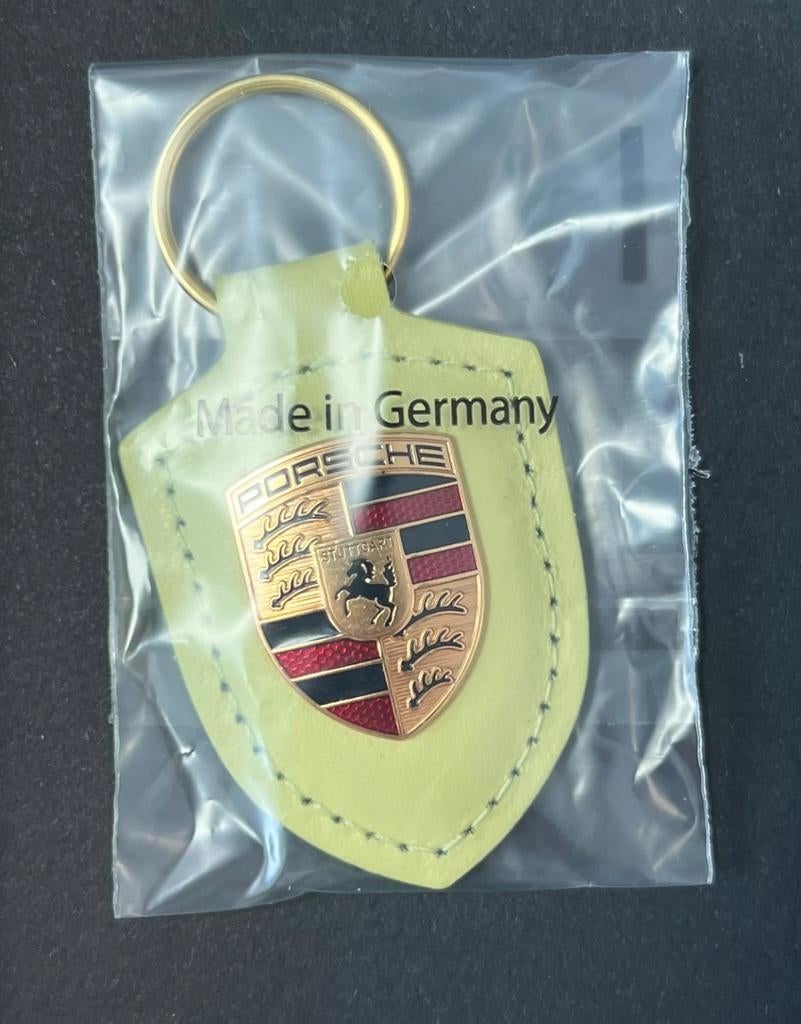Nieuw origineel porsche sleutelhanger van echt leder, Verzamelen, Sleutelhangers, Ophalen of Verzenden, Nieuw, Merk