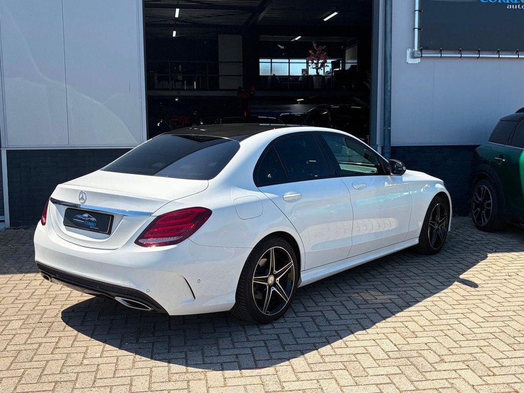 Mercedes-Benz C-klasse 200 AMG-line|Trekhaak|Sfeer|, Auto's, Mercedes-Benz, Automaat, Euro 6, 4 cilinders, Wit