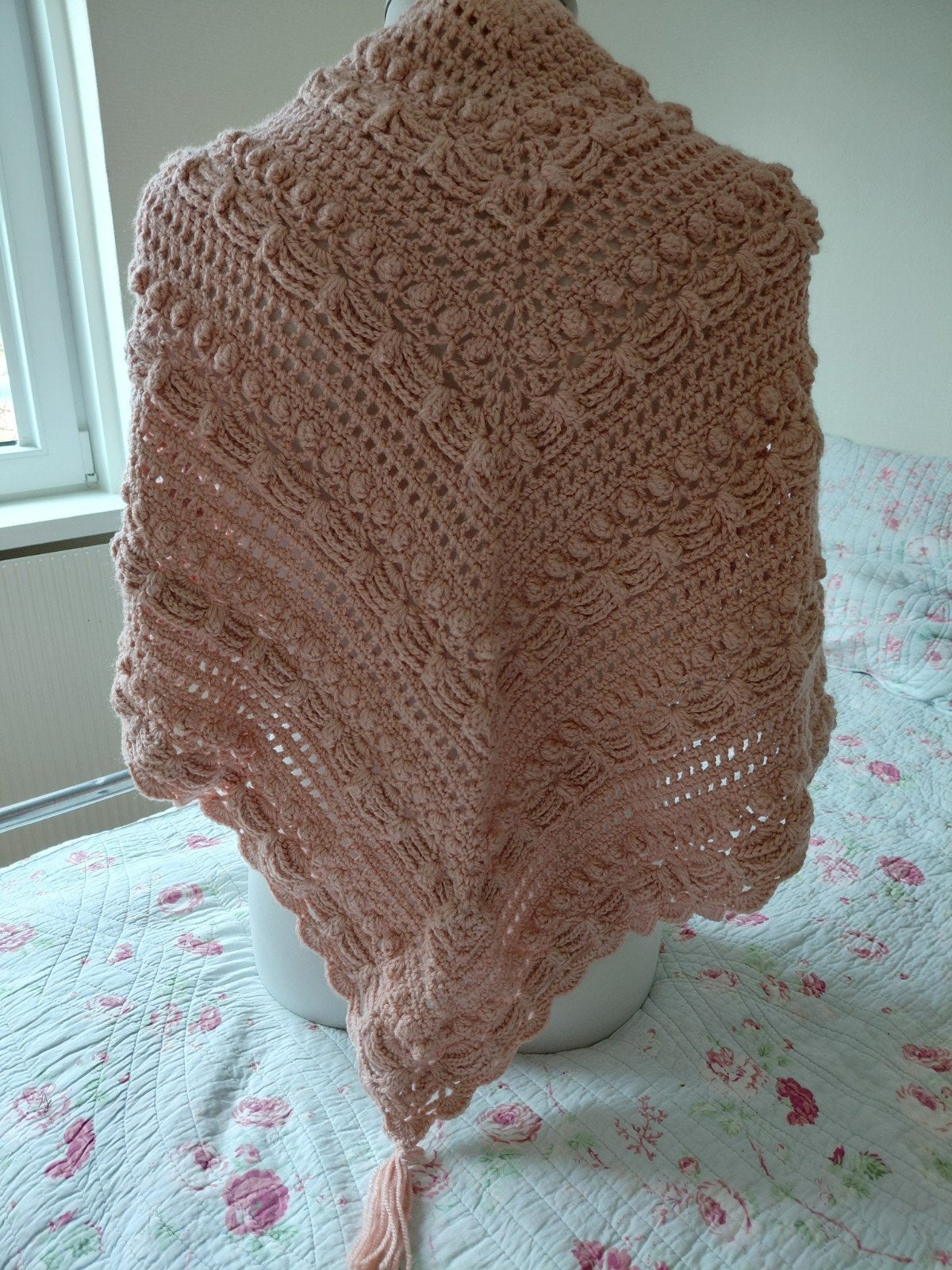gehaakte omslagdoek/stola., Ophalen of Verzenden, Nieuw, Maat 46/48 (XL) of groter