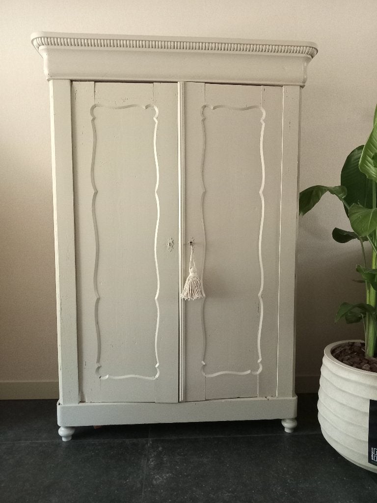 Biedemeier kast, Ophalen