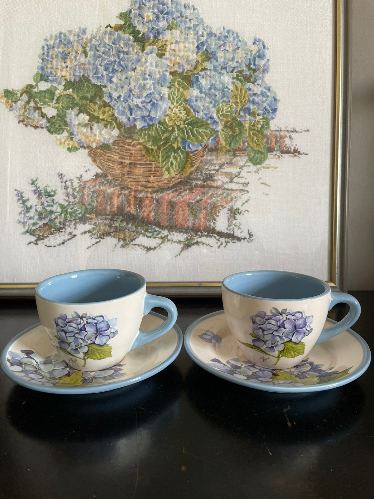 2 Jet ter Steege kop en schotels met blauwe hortensia’s, Ophalen of Verzenden