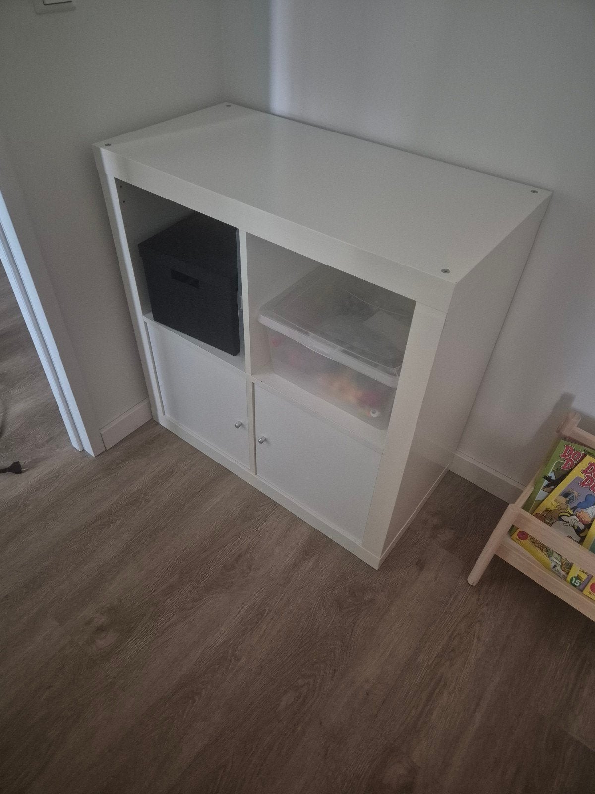 Kallax kastje, Ophalen
