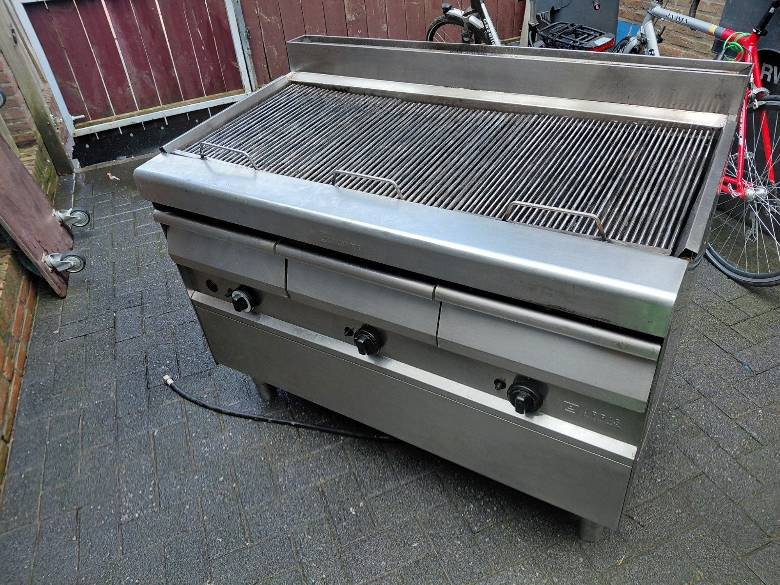 Professioneel grill bbq met afzuig, Ophalen