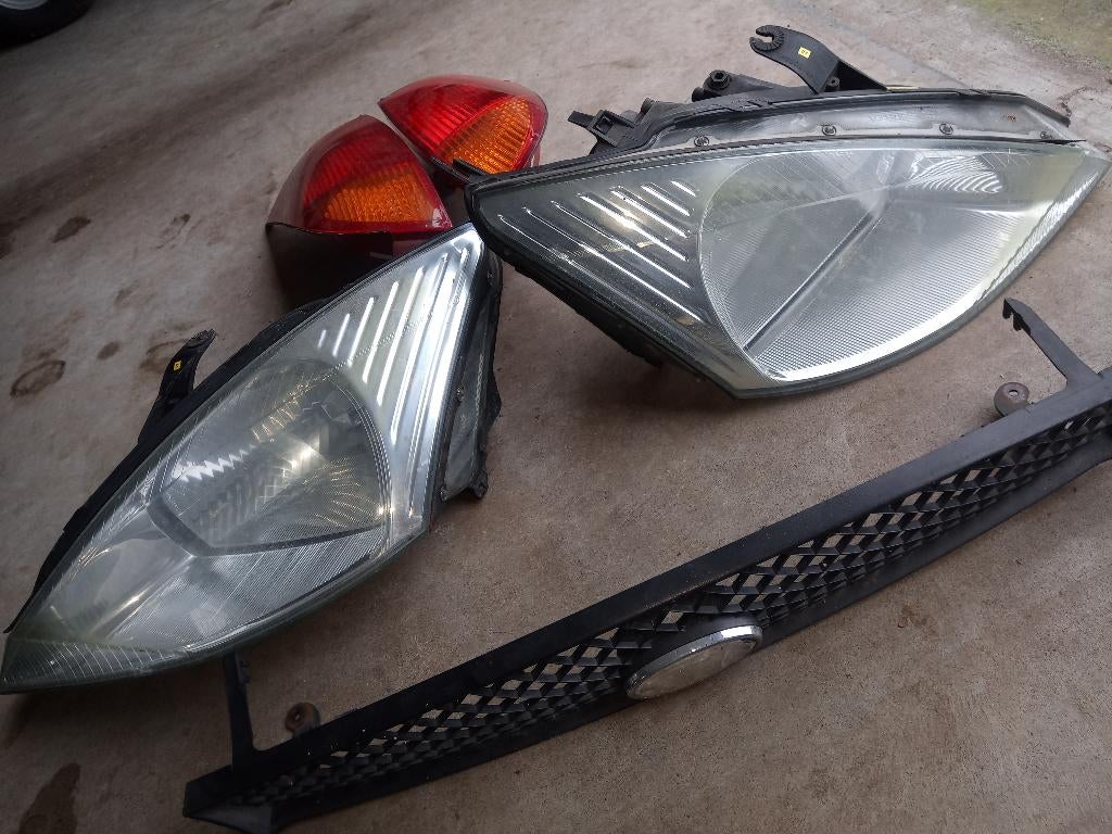 Ford Focus: Koplampen + Achterlichten, Ophalen of Verzenden, Gebruikt, Ford