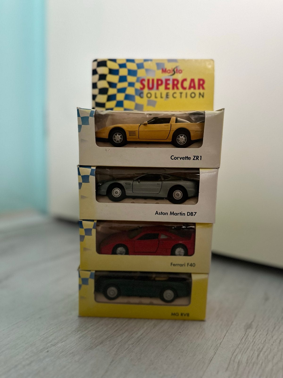 Maisto Supercar Collection - 4 modelauto's in doos, Ophalen of Verzenden, Zo goed als nieuw