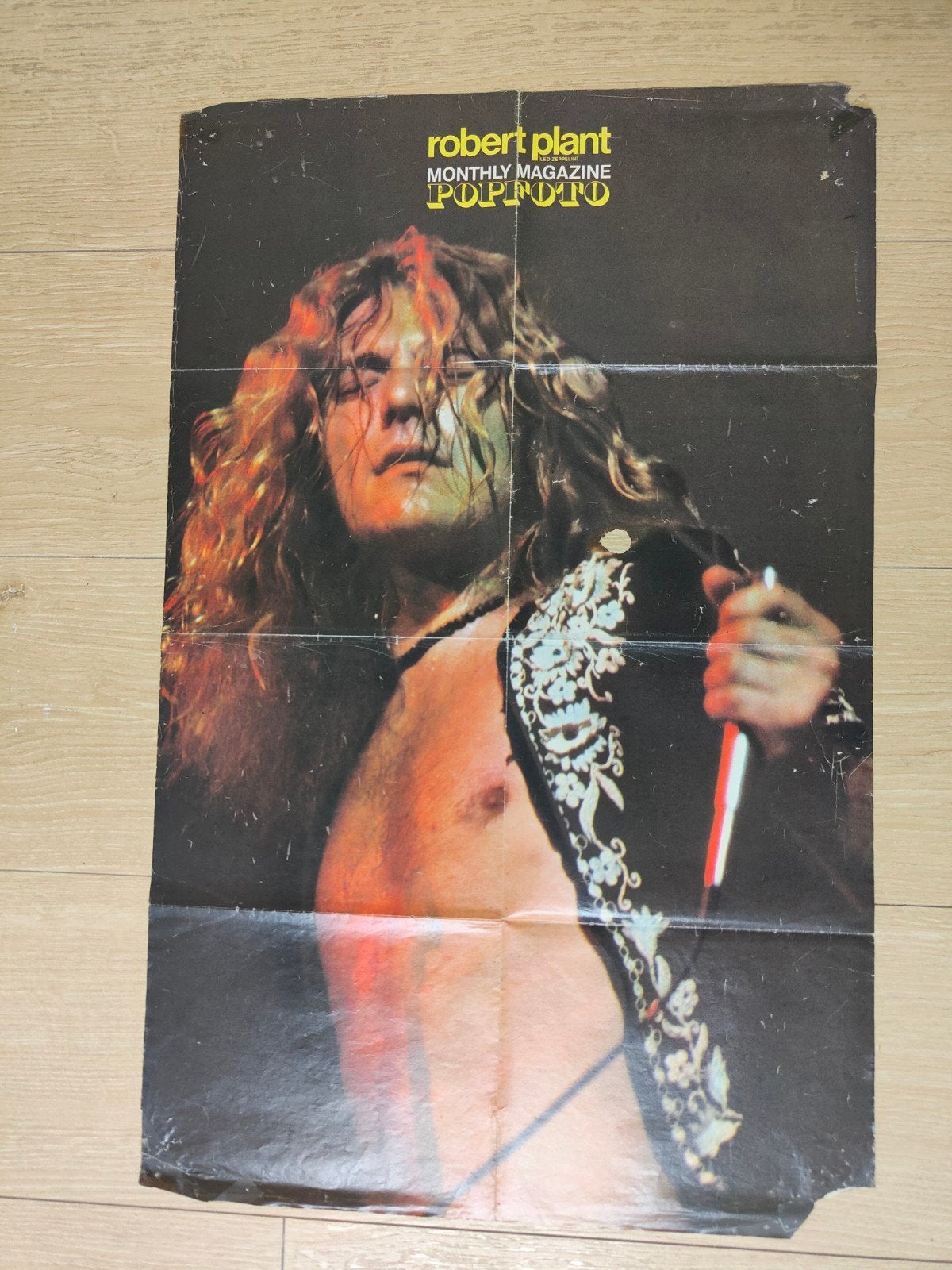 Popfoto Super Poster Robert Plant. Achterzijde: Slade., Ophalen of Verzenden, 1960 tot 1980, Nederland, Tijdschrift