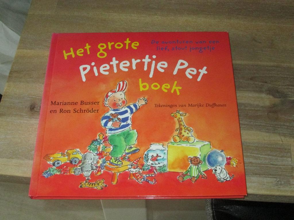 het grote Pietertje Pet boek Marianne Busser, Boeken, Ophalen of Verzenden, Nieuw, Fictie algemeen