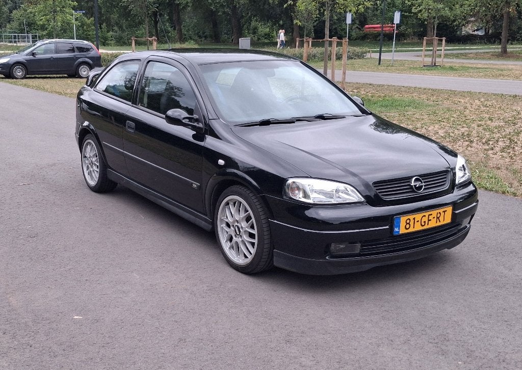 Opel Astra 2.0 I 16V OPC 2000, Auto's, Opel, Voorwielaandrijving, Stof, 4 cilinders, 160 pk