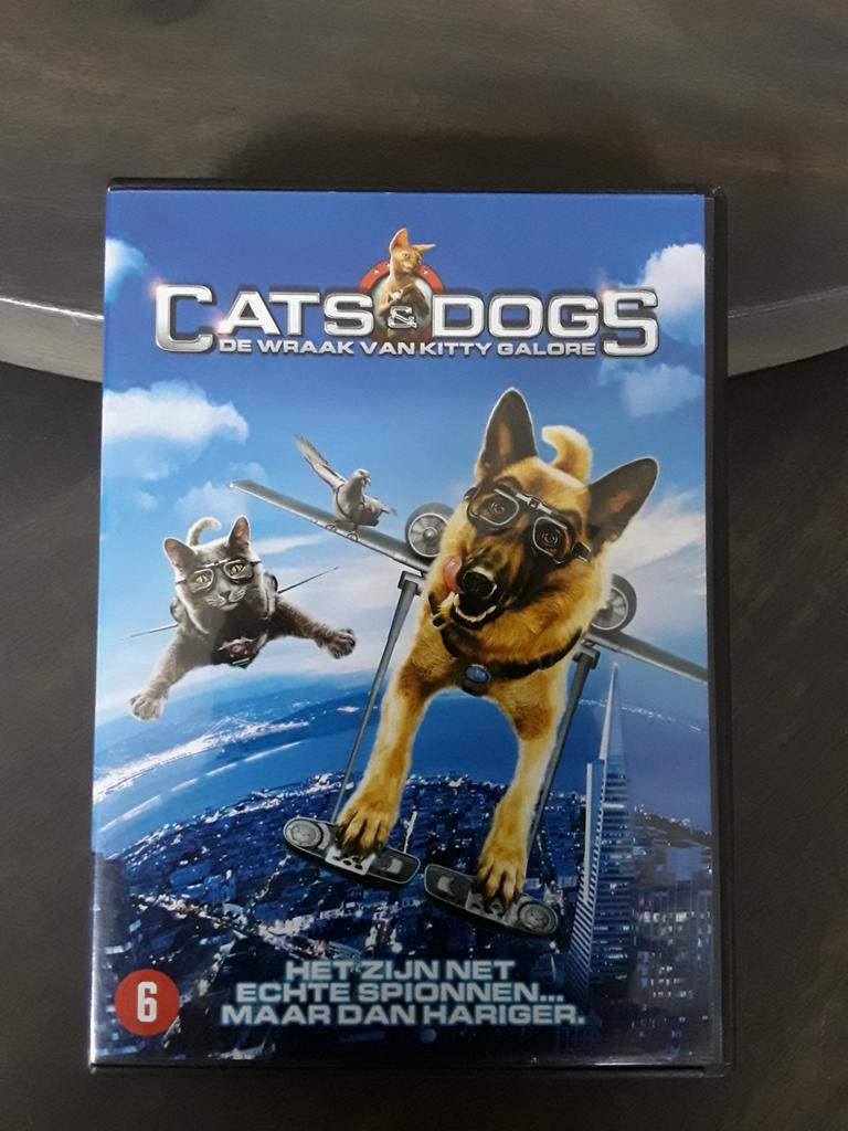 Cats & Dogs dvd De wraak van Kitty Galore z.g.a.n., Ophalen of Verzenden, Zo goed als nieuw, Dieren, Vanaf 6 jaar