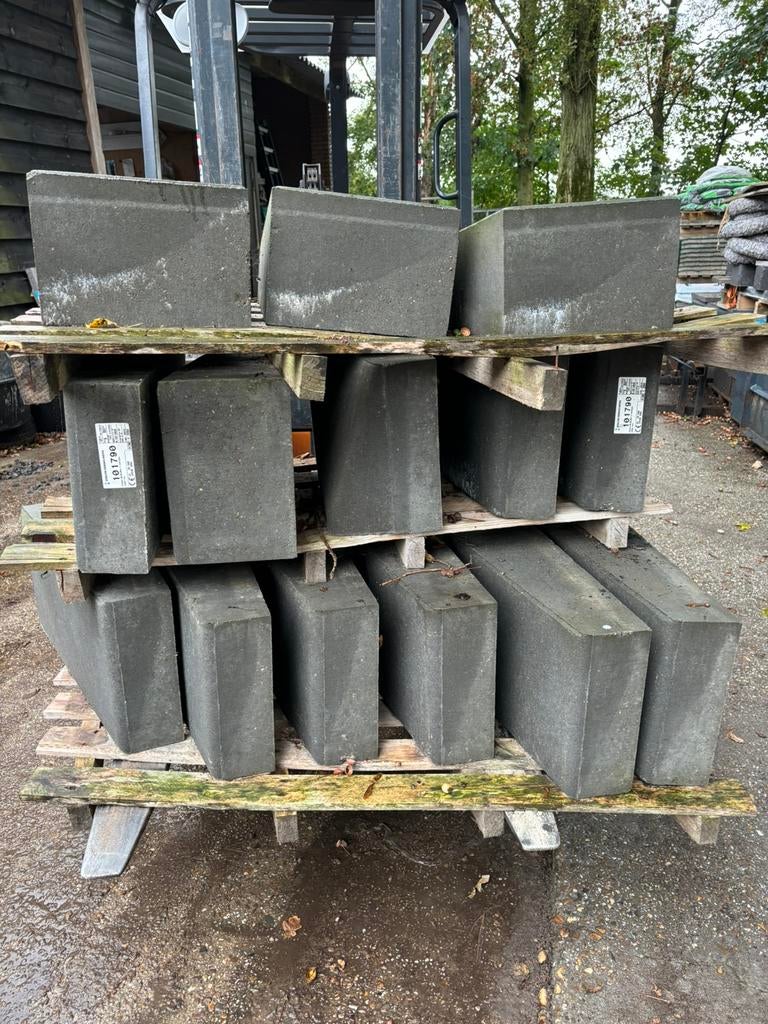 Inrit blokken 14 stuks met begin en eind stuk niew, Tuin en Terras, Overige typen, Ophalen of Verzenden, Zo goed als nieuw, Minder dan 5 m²