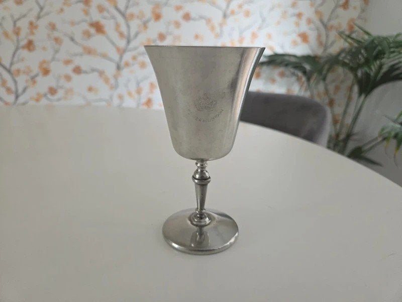 Tower of London drinkbeker van pewter, Glas of Glazen, Ophalen of Verzenden, Zo goed als nieuw, Overige stijlen