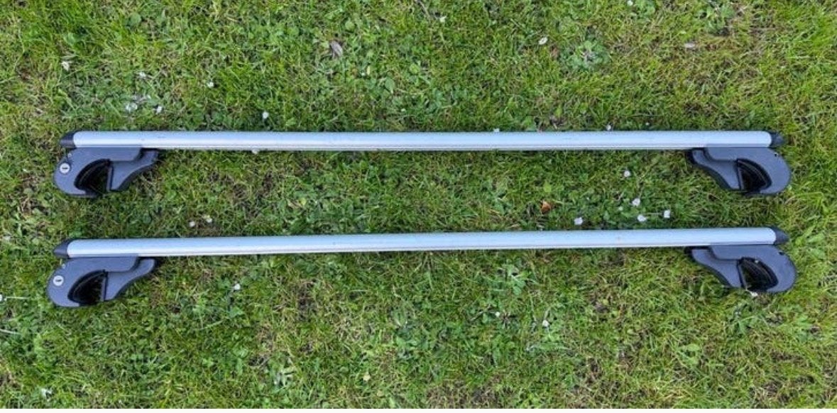 Menabo Brio 120 cm universele dakdragers met sleutels, Gebruikt, Brio, Sunriseautoglas@live.nl, Ophalen of Verzenden