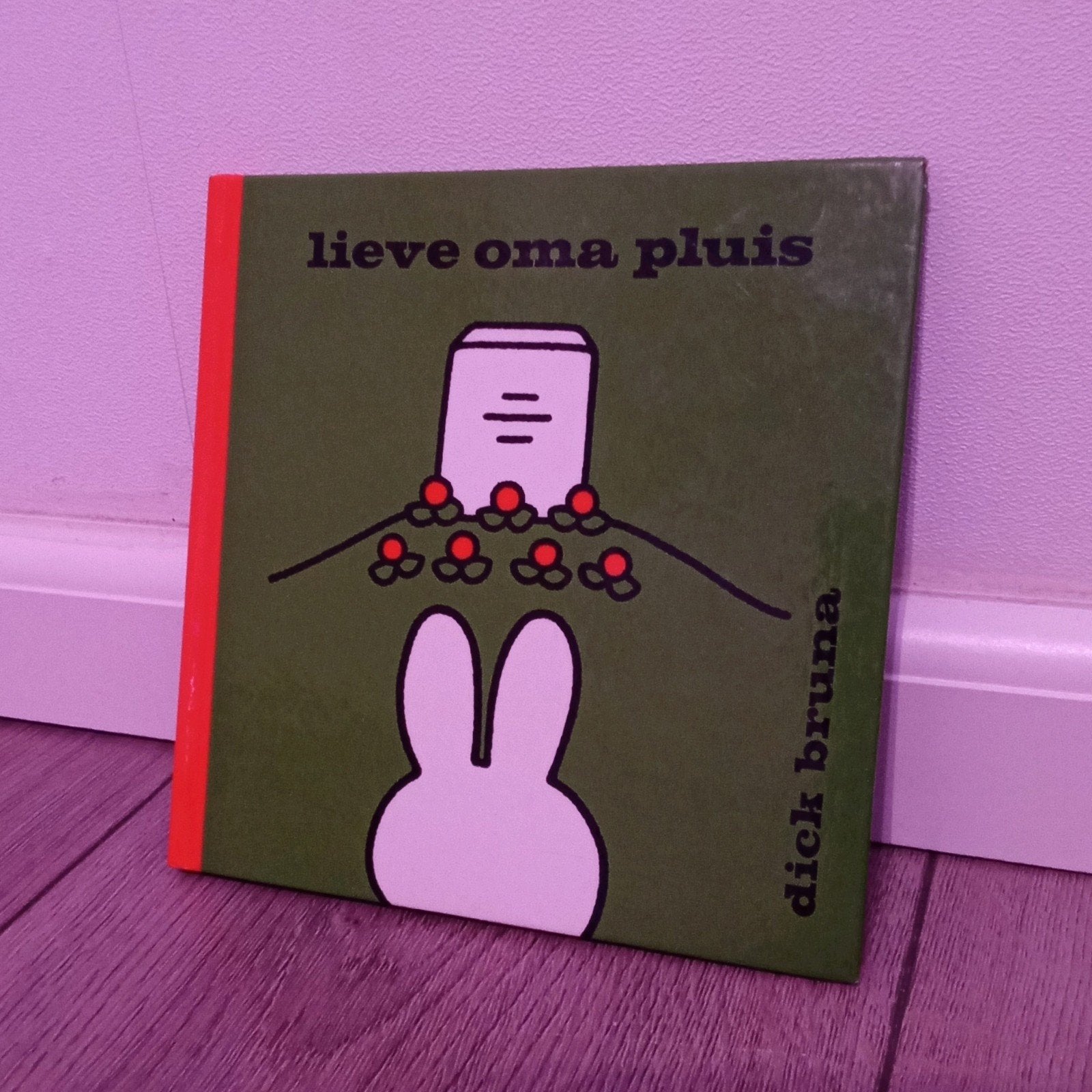 Rouwverwerking kinderen - Lieve Oma Pluis - Nijntje, Ophalen of Verzenden, Gelezen, Dick Bruna, 2 tot 3 jaar