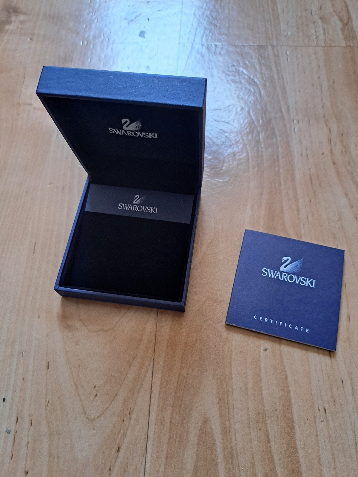 Swarovski geschenkdoosje met certificaat, Verzamelen, Ophalen of Verzenden