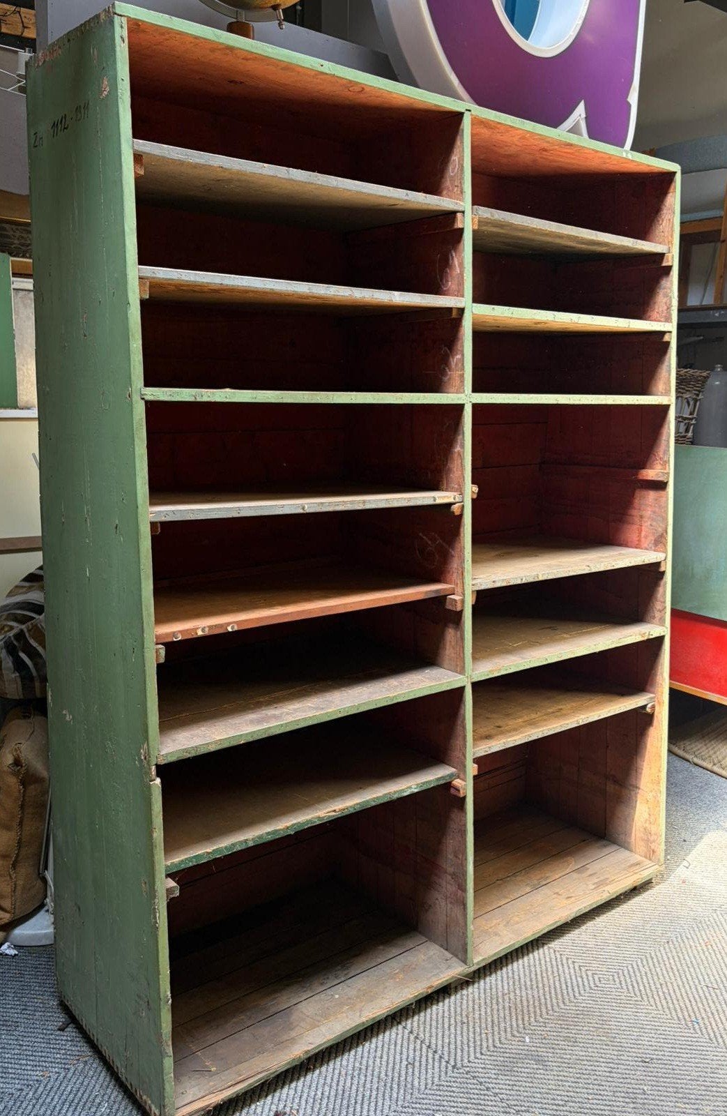 prachtige houten vintage kast uit oude fabriek, Ophalen, Huis en Inrichting