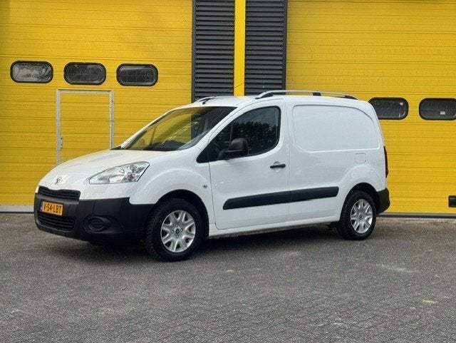Peugeot PARTNER 1.6 Airco BTW VRIJ, Auto's, Voorwielaandrijving, Euro 5, Gebruikt, 4 cilinders