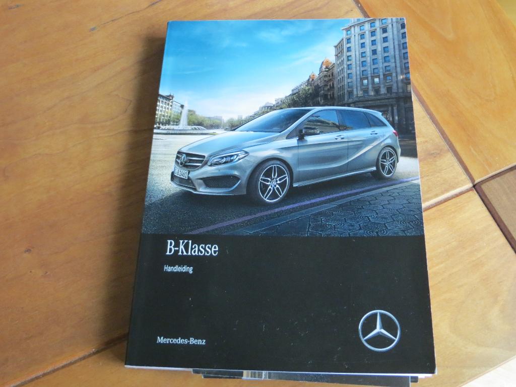 Instructieboek Mercedes-Benz B-klasse W246 2017, Ophalen of Verzenden