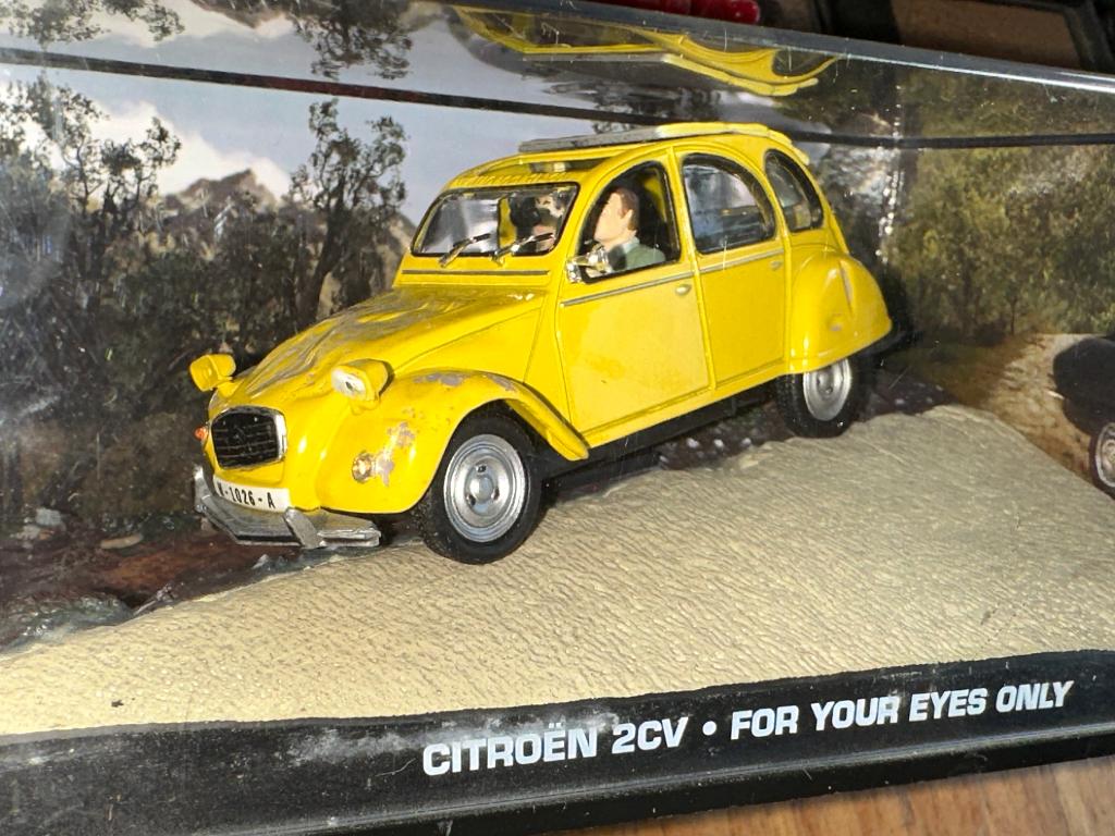 Citroen 2CV uit de james bond Film -For your eyes only- OVP, Ophalen, Zo goed als nieuw, Film, Beeldje, Replica of Model