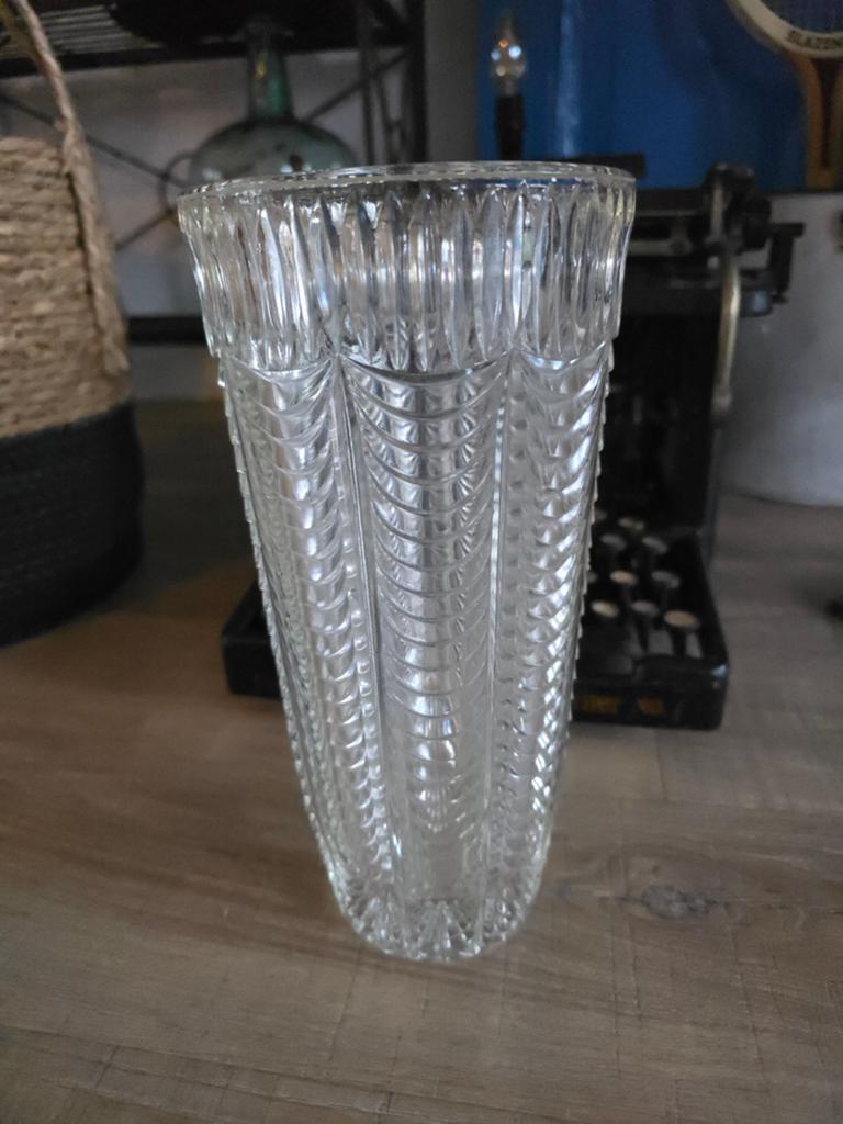 Antieke Art Deco gegoten glazen vaas in Gordijn decor €20 !!, Ophalen of Verzenden