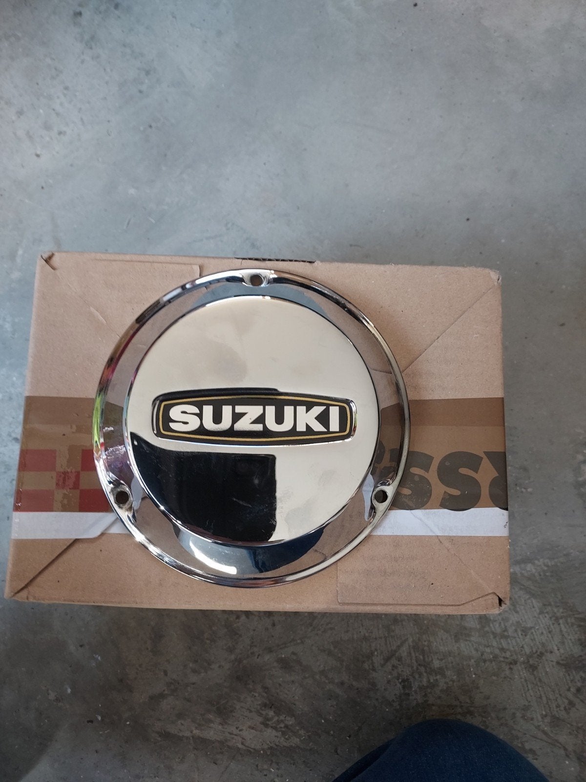 suzuki gt 750 Nos ontstekingsdeksel ( points cover ), Motoren, Onderdelen | Overige, Ophalen of Verzenden, Nieuw