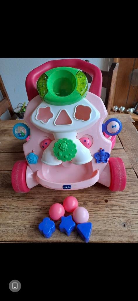 Chicco loopkaretje compleet met vormen en ballen, Kinderen en Baby's, Speelgoed | Babyspeelgoed, Ophalen, Gebruikt, Overige typen