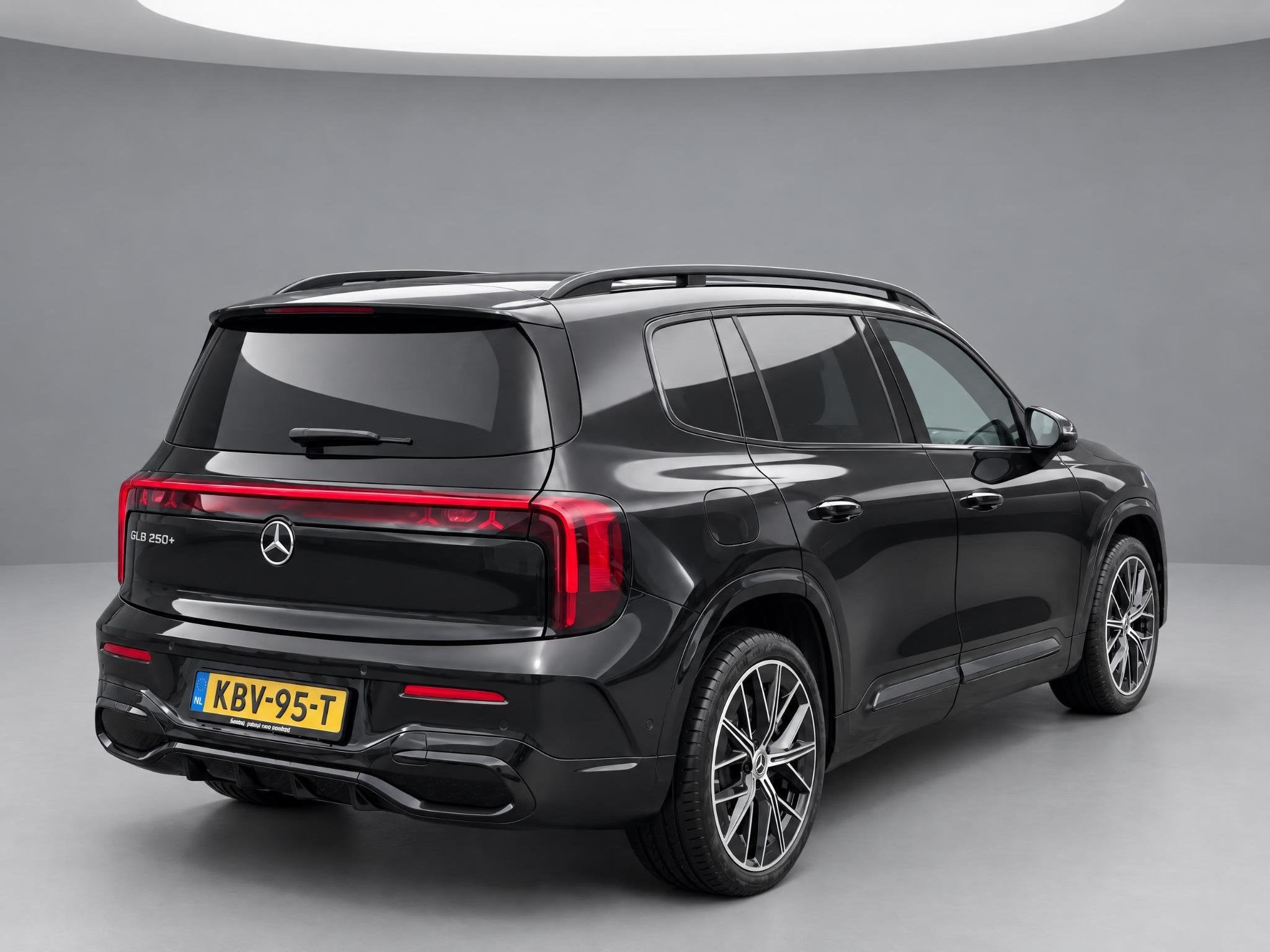 Mercedes-Benz GLB 250+ Business Solution AMG 85.5 kWh, Auto's, Achterwielaandrijving, Zwart, Origineel Nederlands, GLB