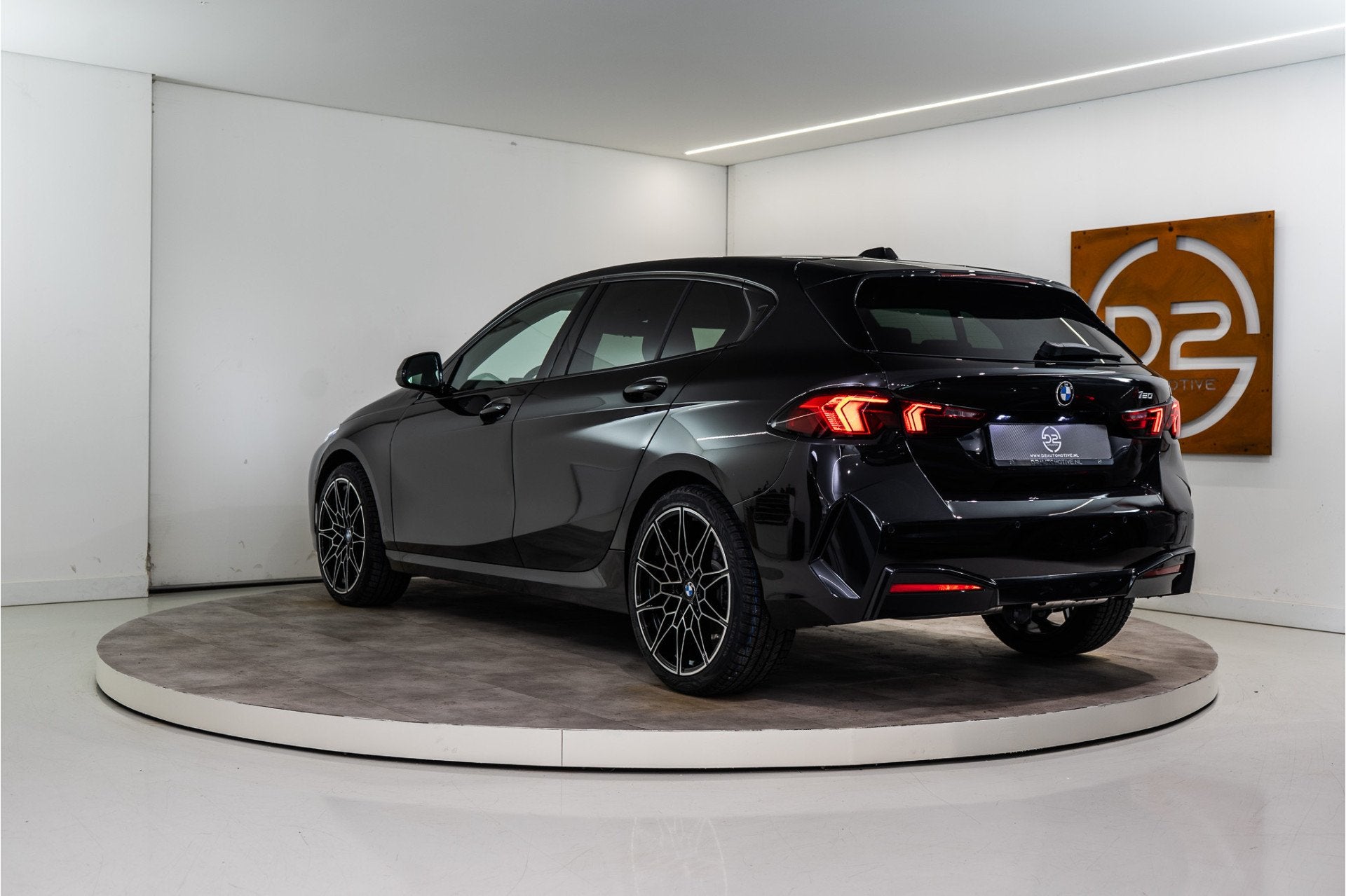 BMW 1-serie 120 Sport Premium 157PK | Facelift | Laser | Car, 12 maanden, Stof, Gebruikt, 156 pk