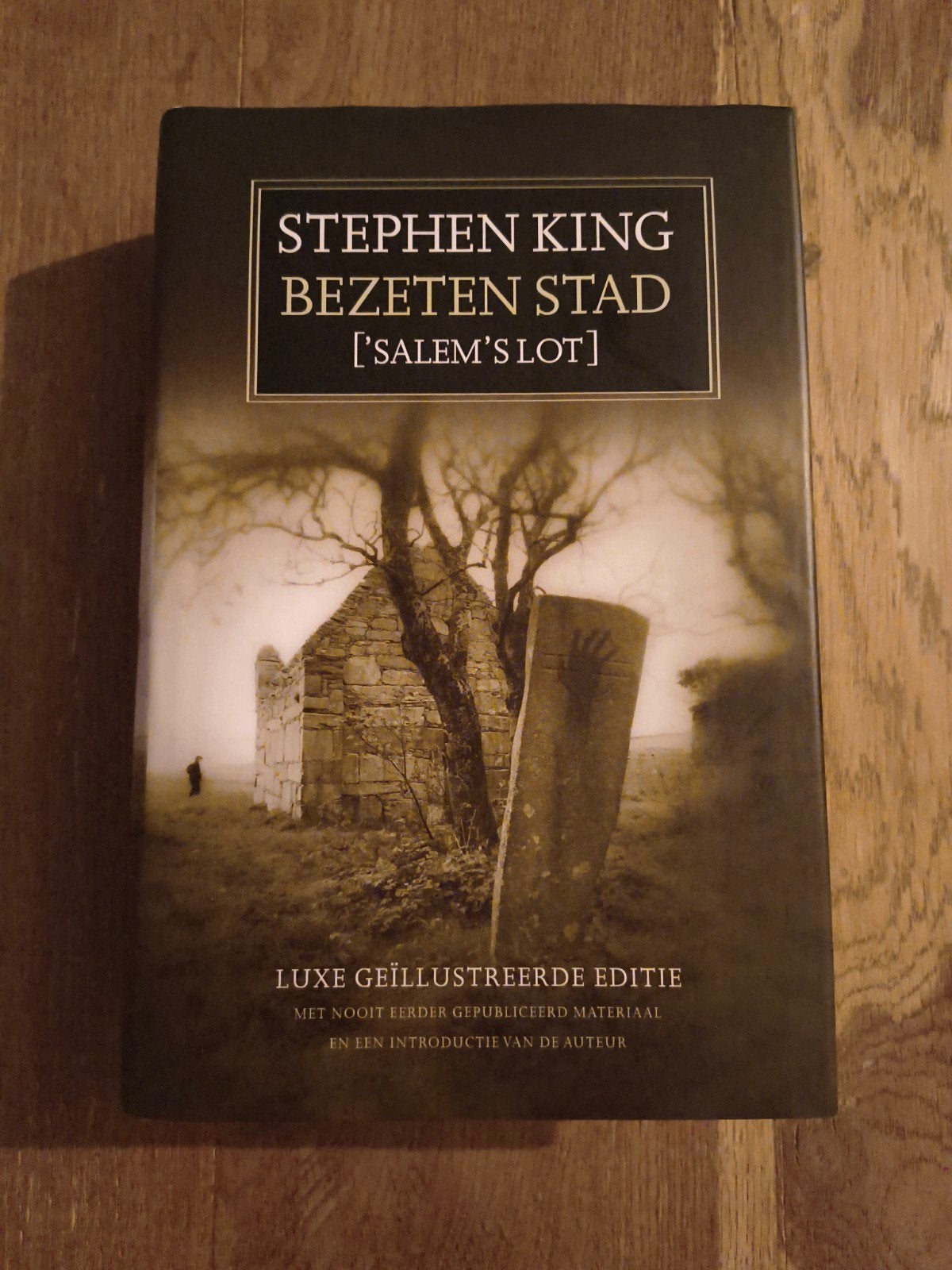 Stephen King - Bezeten Stad (Salem's Lot) - Luxe Editie, Stephen King, Ophalen of Verzenden, Zo goed als nieuw, Nederland