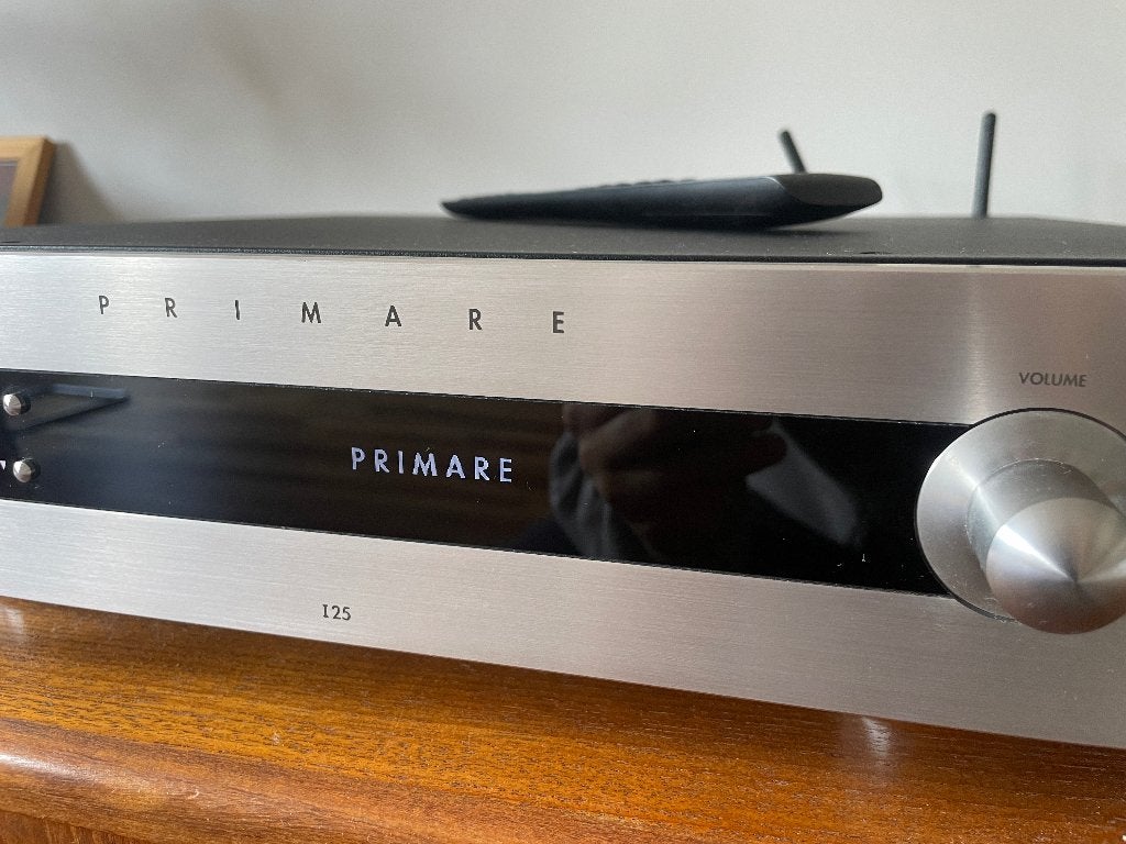 Primare i25 Prisma - Geïntegreerde versterker met doos, Zo goed als nieuw, 60 tot 120 watt, Stereo, Ophalen