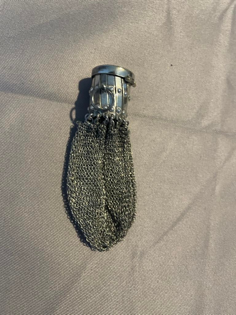 Antieke verzilverd maliënkolder beursje, Ophalen of Verzenden, Zilver, Ring