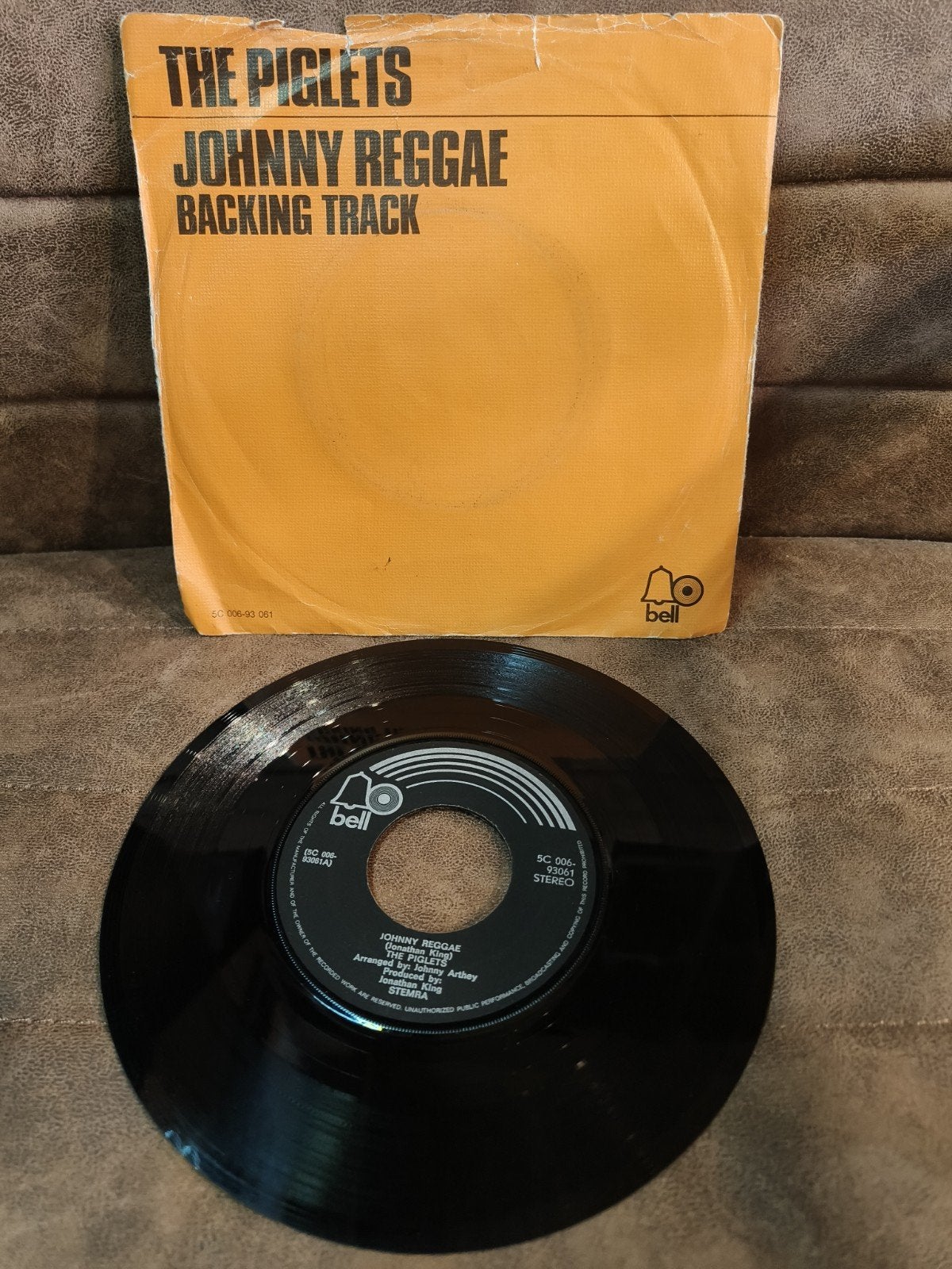 The Piglets - Johnny Reggae / Backing Track (7 inch vinyl), Gebruikt, 7 inch, Ophalen of Verzenden, Reggae en Ska