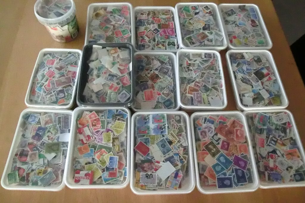 verzameling afgeweekt spul in 15 plastic bakken, Ophalen of Verzenden, Nederland en Buitenland