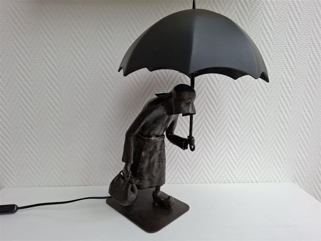 Lamp Paul Henry Herry, Bretonse vrouw onder de paraplu., Ophalen of Verzenden