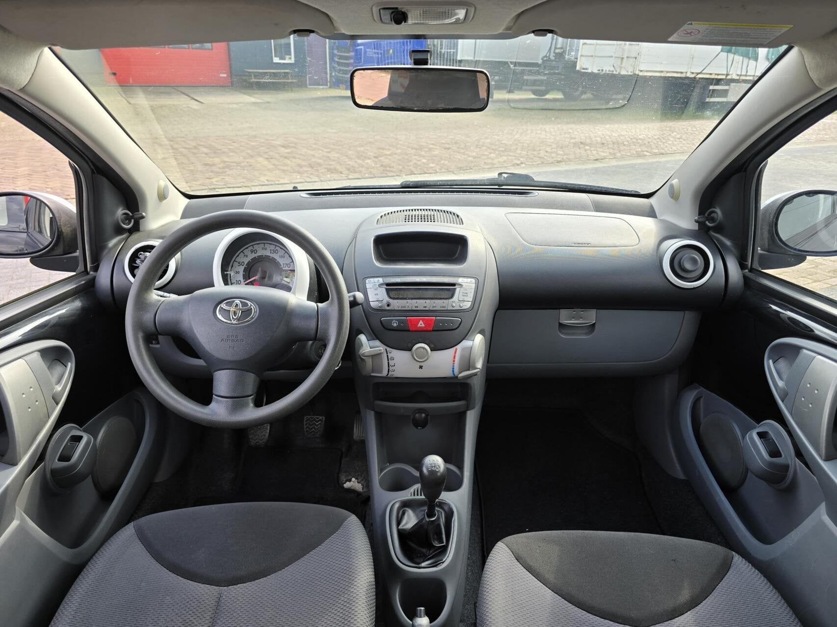 Toyota Aygo 1.0-12V + AUX/Nieuwe APK/Elektr. ramen/5-deurs, Voorwielaandrijving, Stof, Gebruikt, 4 stoelen
