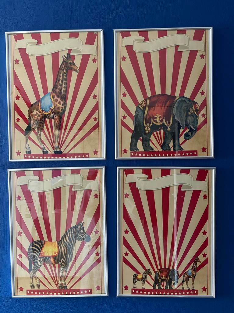 Circus Dieren Posters Set - 4 Stuks en Circus flyer, Ophalen of Verzenden, Zo goed als nieuw, Wanddecoratie