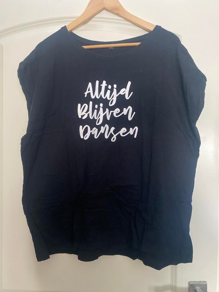 Zwart T-shirt met 'Altijd Blijven Dansen' opdruk, Kleding | Dames, Zwart, Maat 46/48 (XL) of groter, Ophalen of Verzenden, Korte mouw