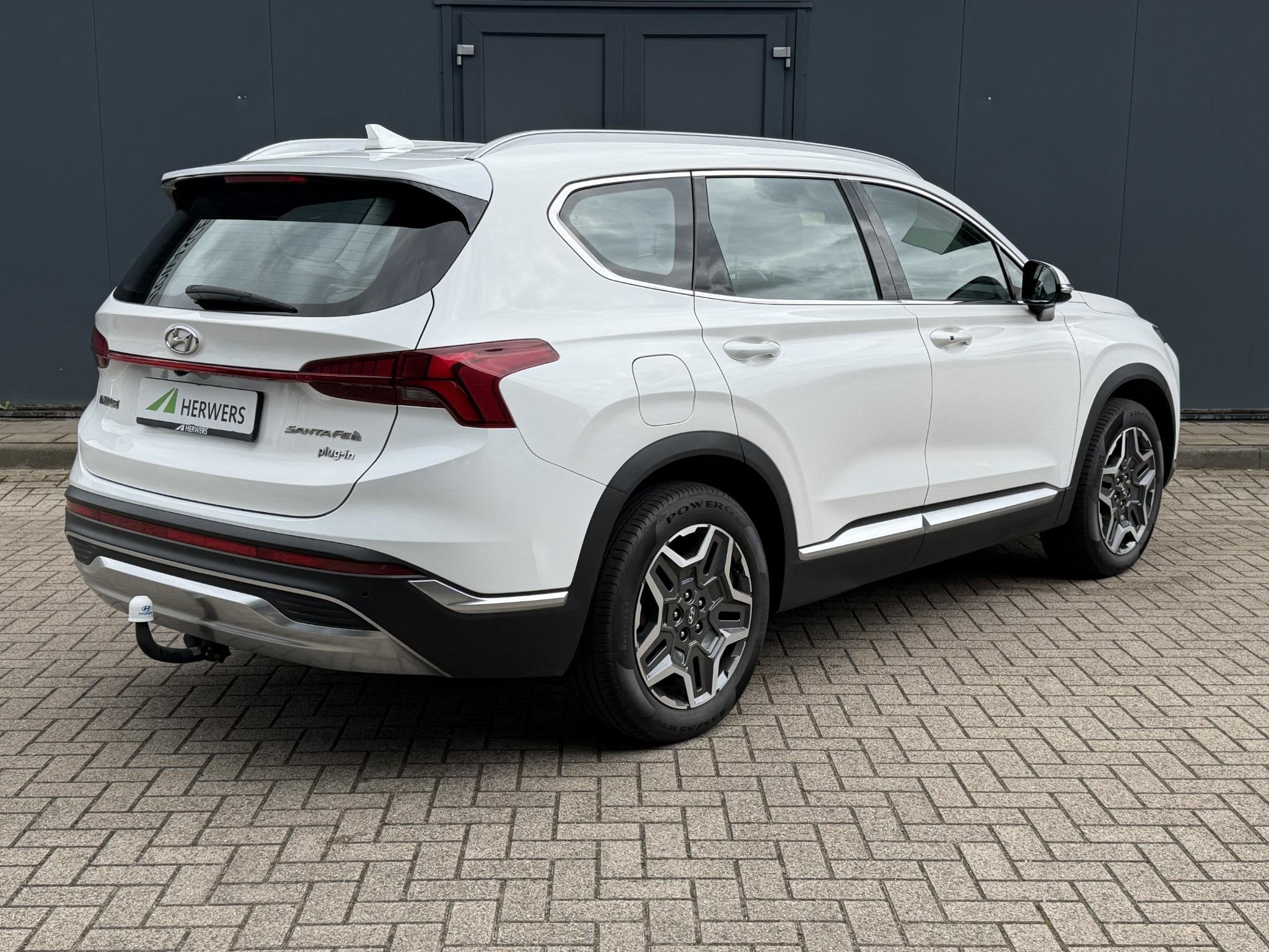 Hyundai Santa Fe 1.6 T-GDI PHEV Premium 5p / Afneembare Trek, Auto's, Automaat, Gebruikt, Euro 6, 4 cilinders
