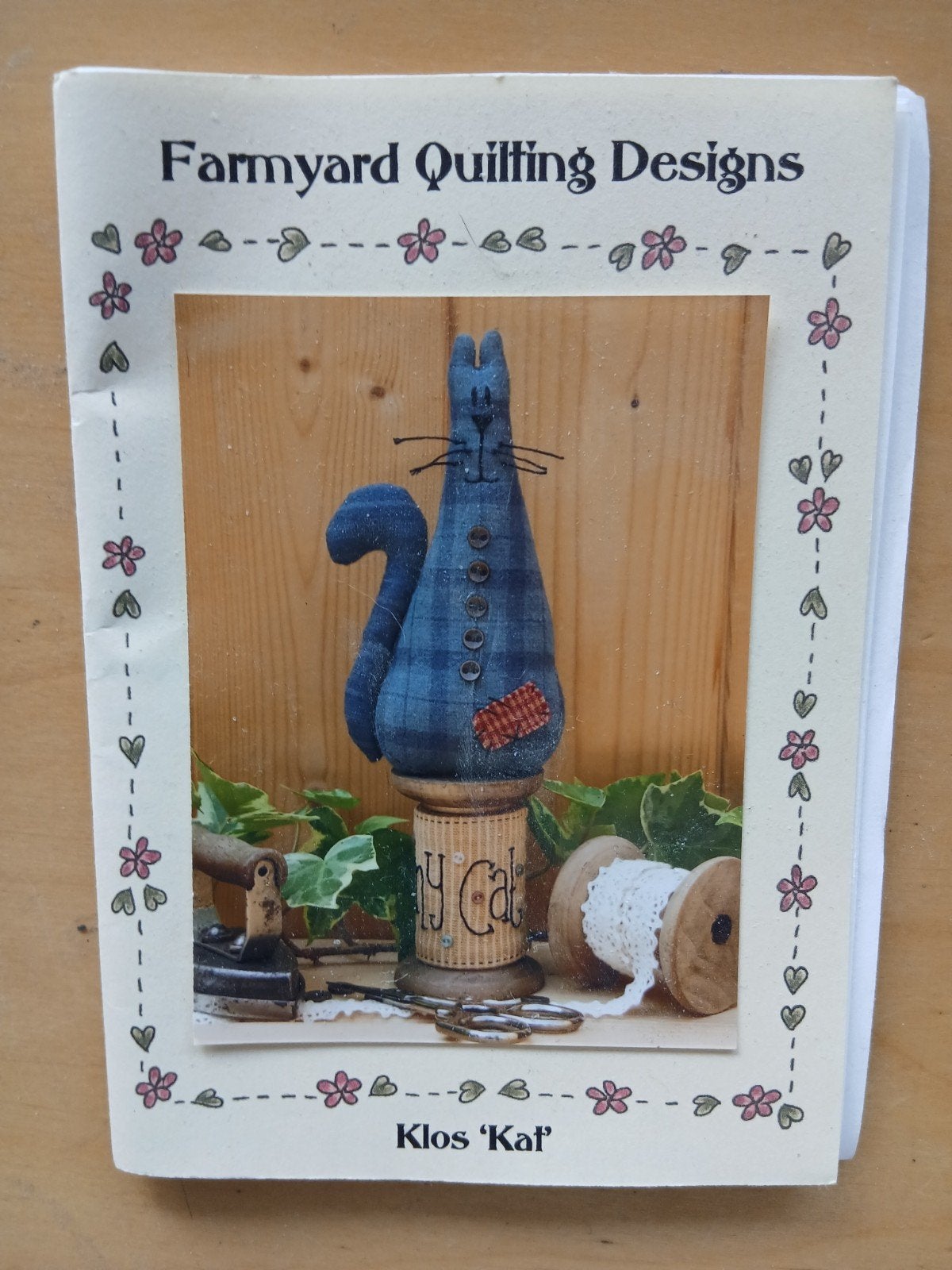 Farmyard Quilting Designs:  'Kippen', 'Kat', 'Muisje', 'Hond, Gebruikt, Handgemaakt, Meerkleurig, Ophalen of Verzenden