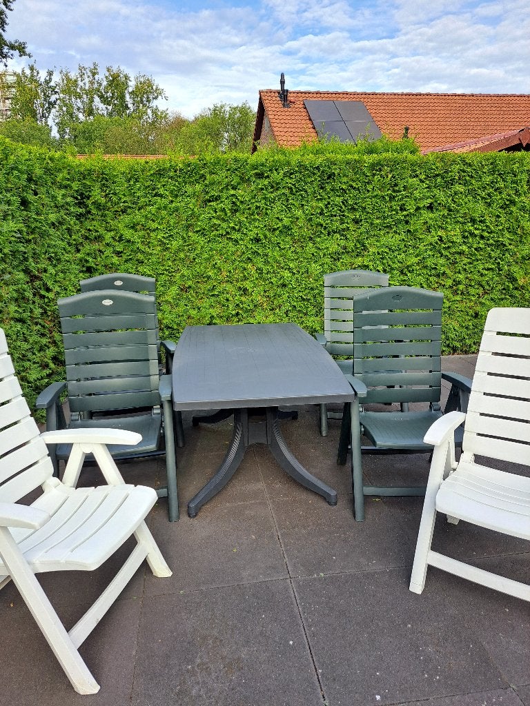 Gratis tuinset, Ophalen, Kunststof, Gebruikt, 6 zitplaatsen