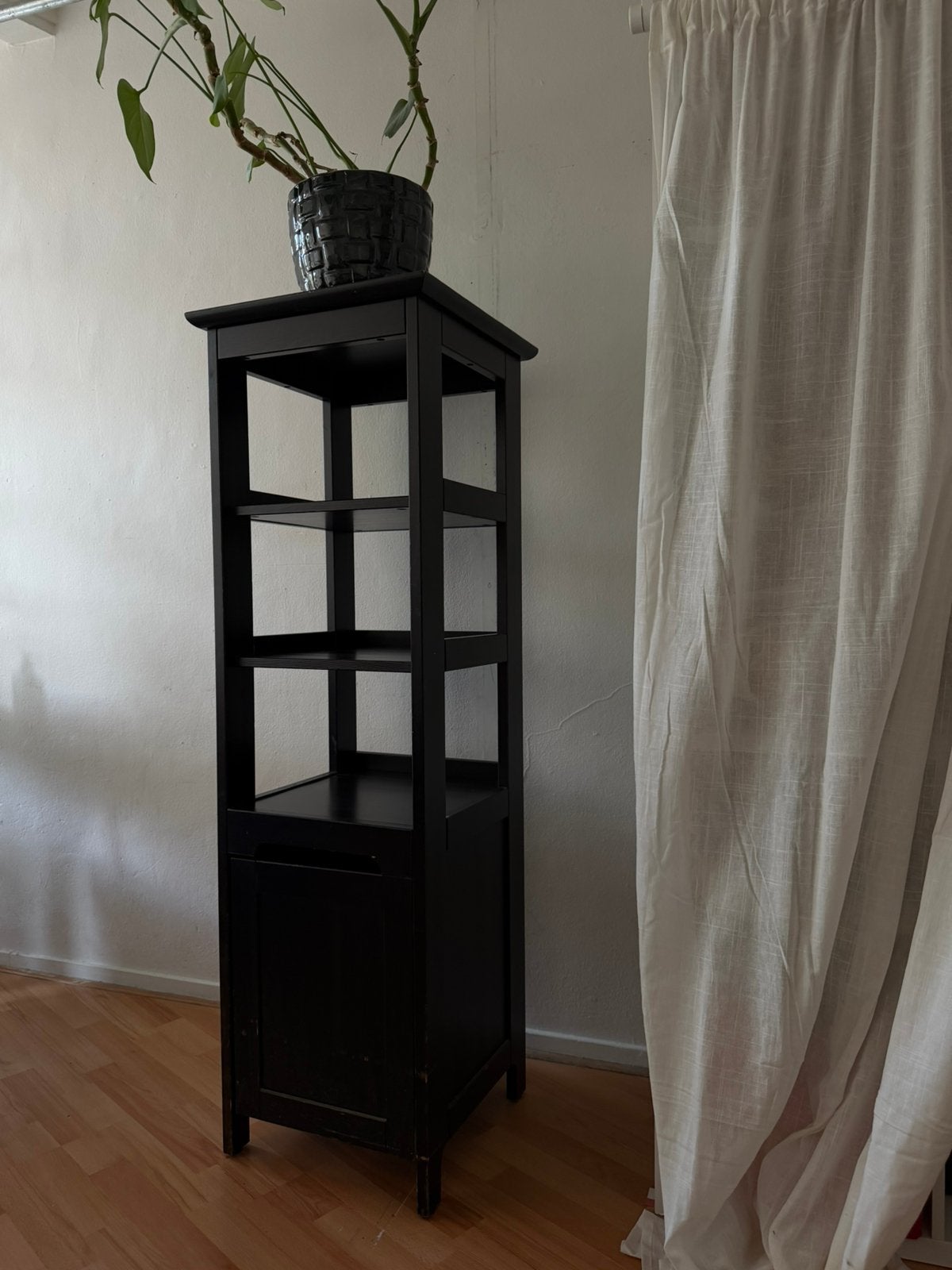 IKEA Freden tall wooden shelf bathroom / living area cabinet, Ophalen, Gebruikt
