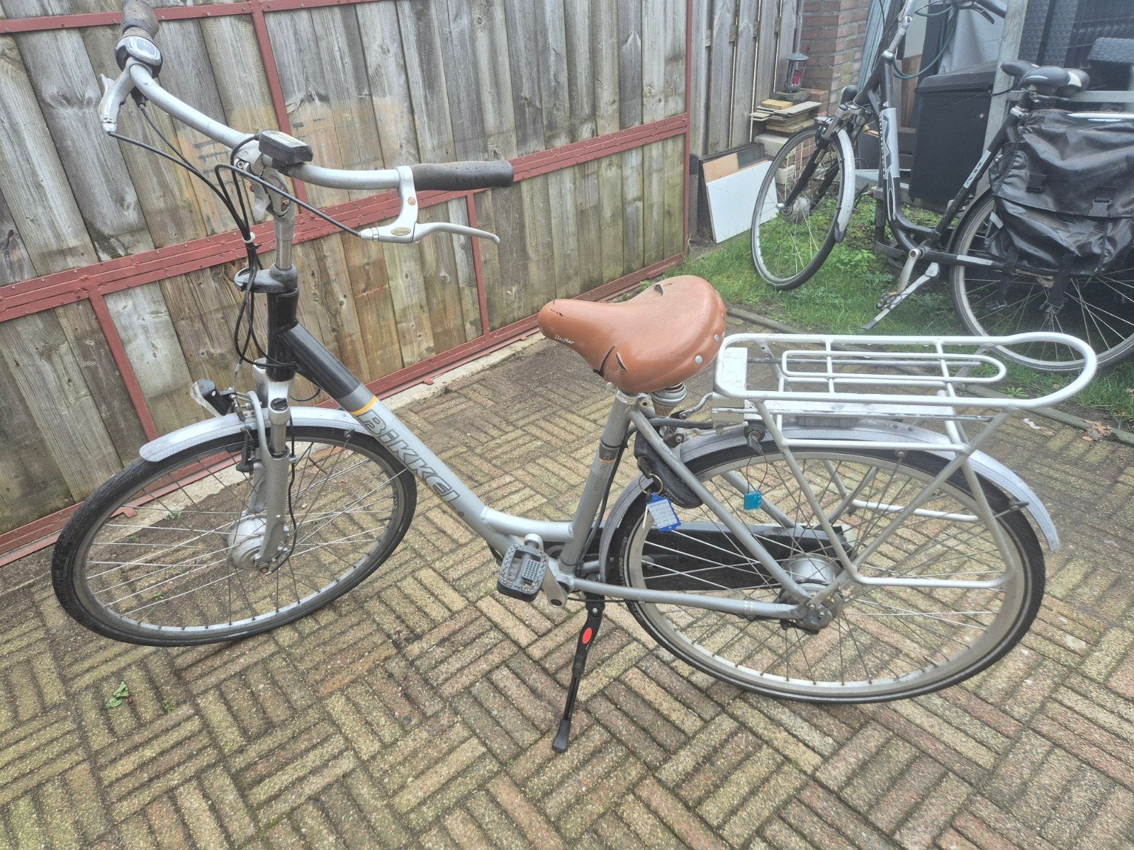 Bikkel damesfiets defect onderdeel, Ophalen, Gebruikt, Overige merken