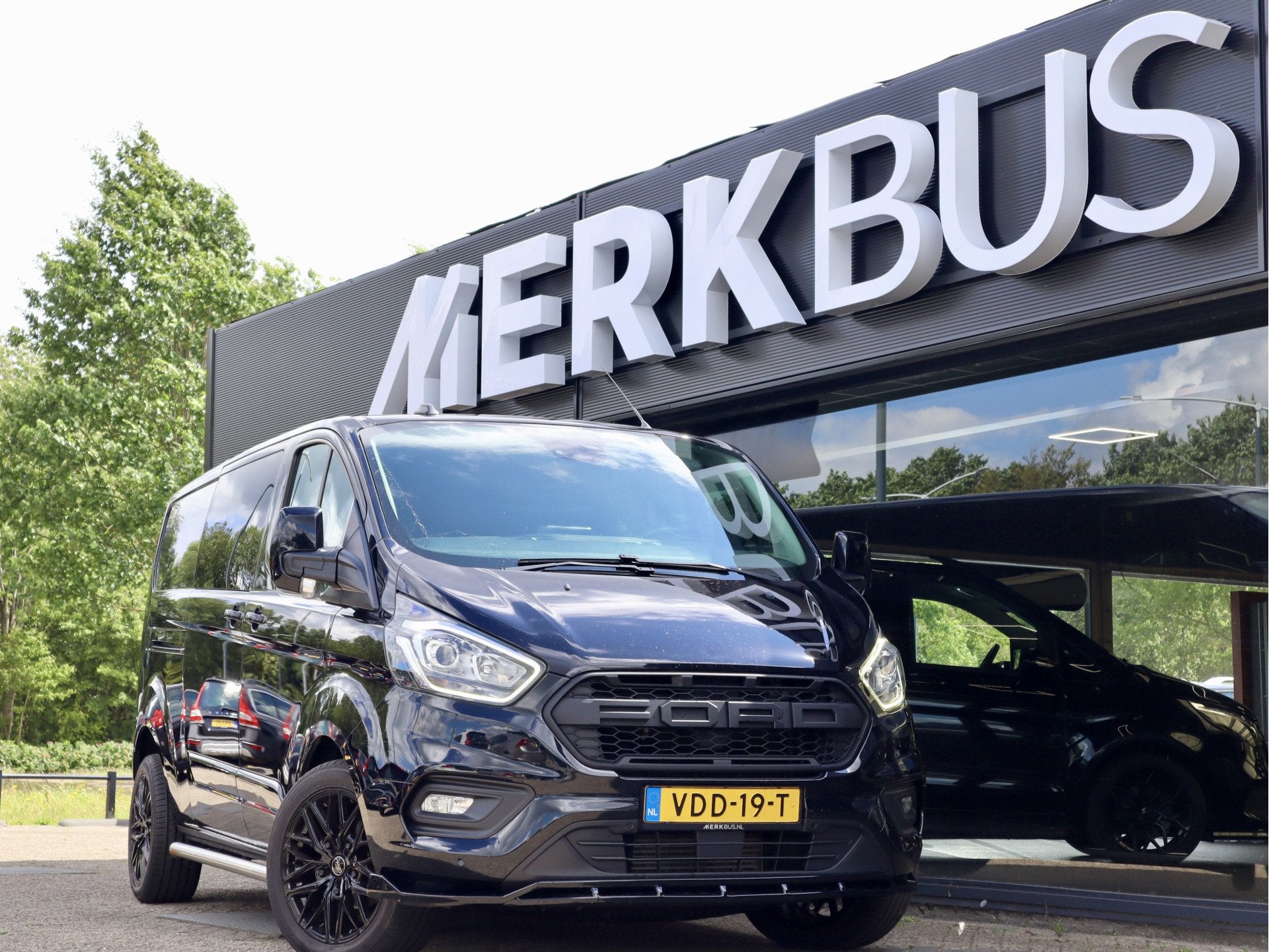 Ford Transit Custom 300 2.0 TDCI AUTMAAT MARGE/BTW VRIJ DUBB, Auto's, 15 km/l, Euro 6, 4 cilinders, Zwart