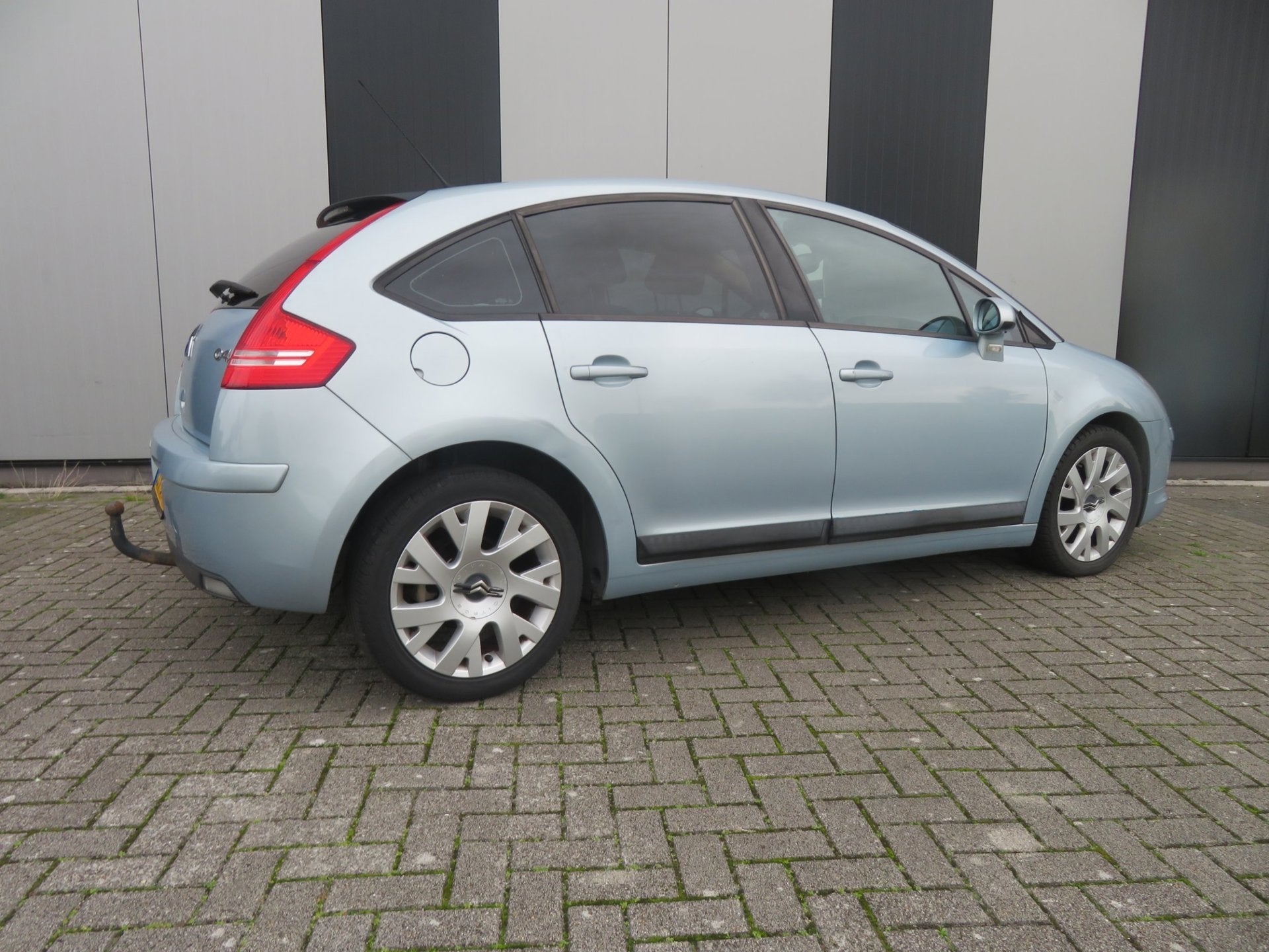 Citroen C4 2.0-16V VTR+, Auto's, Dealer onderhouden, Gebruikt, Zwart, Blauw